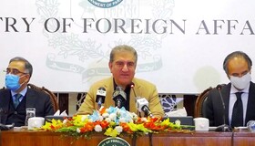 تاکید وزیر خارجه پاکستان بر قصد کشورش برای حل دیپلماتیک مساله مرزی با افغانستان