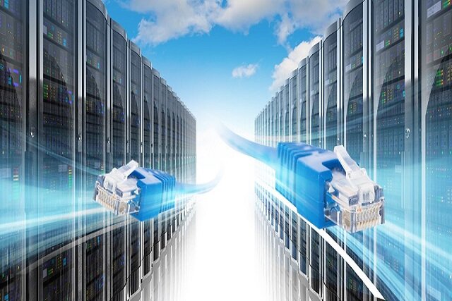 آشنایی با سوئیچ PoE و انواع آن در فروشگاه اینترنتی پیام ماهواره سوئیچهای شبکه عادی و سوئیچ PoE، کدامیک را انتخاب کنم؟