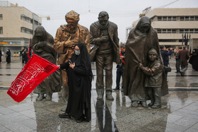 شییع  پیکر ۸ شهید گمنام دفاع مقدس و شهید حسین نظری از مدافعان حرم تازه تفحص شده در مشهد