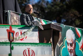محمد باغر قالیباف، رئیس مجلس شورای اسلامی در مراسم تشییع پیکرهای ۱۵۰ شهید دوران دفاع مقدس