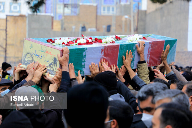 چند نقطه از تهران رنگ و بوی شهادت گرفت