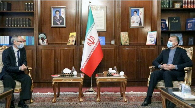 دیدار سفیر جدید الجزایر در ایران با وزیر امور خارجه دیدار سفیر جدید الجزایر در ایران با وزیر امور خارجه