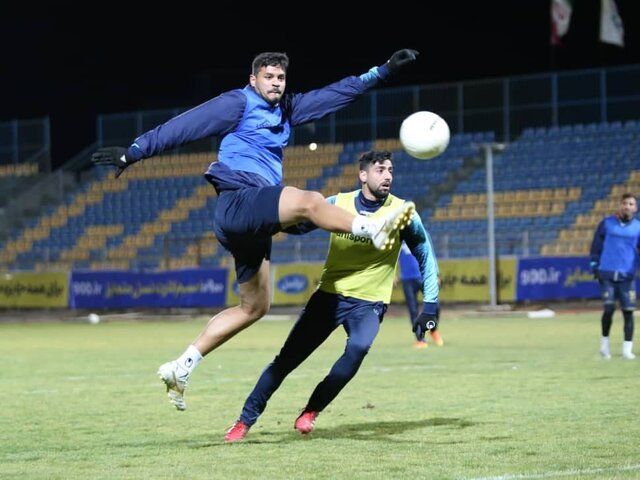 فیل و فنجانهای لیگ بیست و دوم