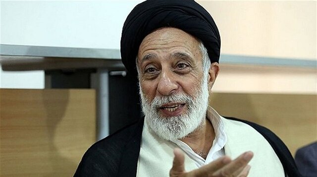 هادی خامنه‌ای رأی خود را به صندوق انداخت