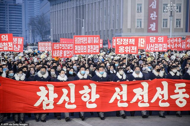 تجمع هزاران نفری کره شمالیها در حمایت از توسعه ارتش