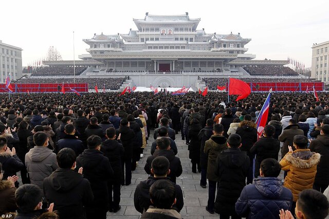 تجمع هزاران نفری کره شمالیها در حمایت از توسعه ارتش