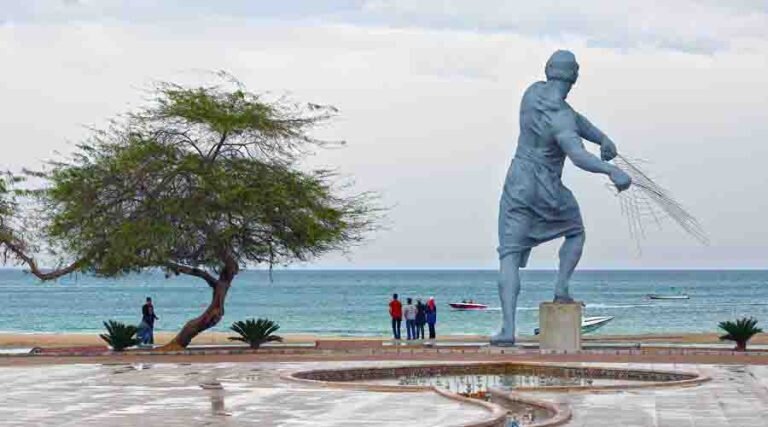 تور لحظه آخری کیش را از کدام سایت رزرو کنیم؟