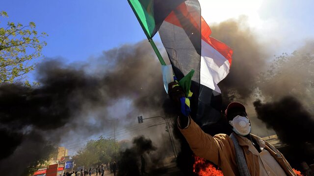 تظاهرات امروز مخالفان کودتا در سودان به فردا موکول شد تظاهرات امروز مخالفان کودتا در سودان به فردا موکول شد