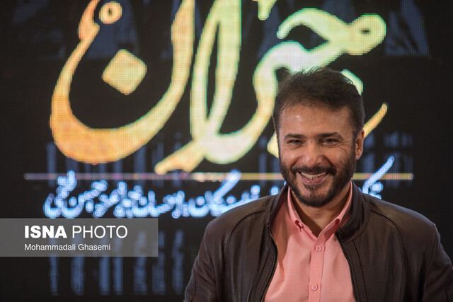 گزارش ایسنا از اکران عاشقانه «جیران»/با حسن فتحی گارانتی داری!