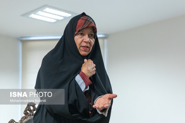 فائزه هاشمی: فعالیتهای ورزشیام ماندگارتر شد تا سیاسی / جرمم "دختر رفسنجانی بودن" است 5