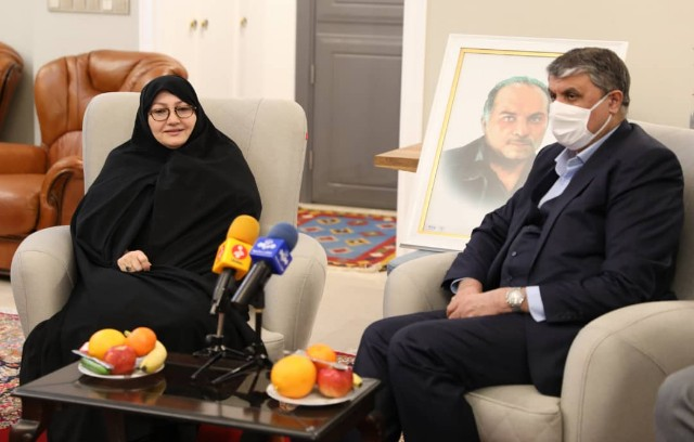 اسلامی: افتخار میکنیم ادامه دهنده راه شهیدان باشیم