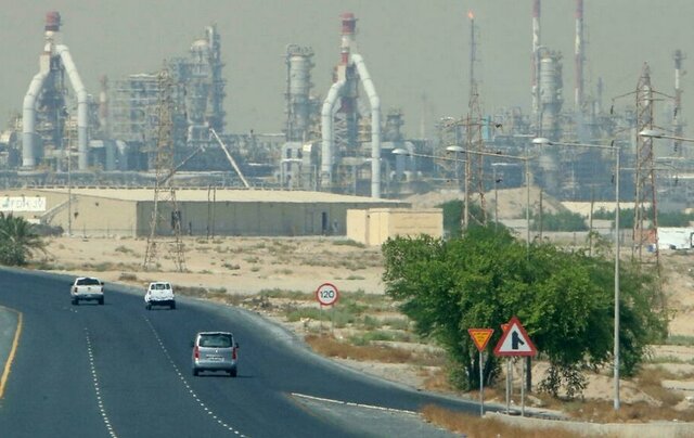 حریق در پالایشگاه نفت کویت ۱۰ مصدوم برجا گذاشت حریق در پالایشگاه نفت کویت ۱۰ مصدوم برجا گذاشت
