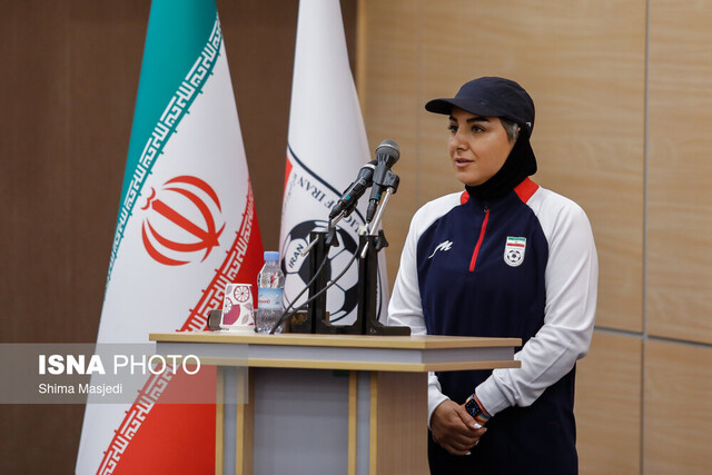 مریم ایراندوست: کمتر برای هم بزنیم/ برخی منافع خود را به نقدهایشان وارد میکنند مریم ایراندوست: کمتر برای هم بزنیم/ برخی منافع خود را به نقدهایشان وارد میکنند