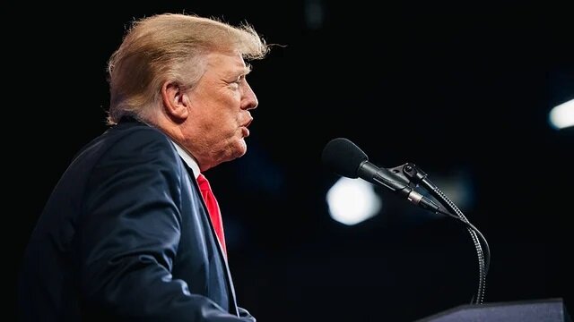 ترامپ: مایه خنده در کل جهان شدهایم / کاخ سفید را دوباره پس میگیریم   ترامپ: مایه خنده در کل جهان شدهایم / کاخ سفید را دوباره پس میگیریم