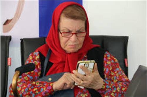 برگزاری نشست تاثیر رسانههای مجازی بر سالمندان