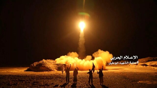 نتایج تحقیقات اولیه امارات بیانیههای انصارالله درباره حملات را تایید میکند نتایج تحقیقات اولیه امارات بیانیههای انصارالله درباره حملات را تایید میکند