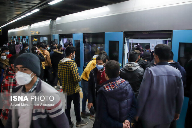 عکس خبر آرشیوی است. بازی مار و پله با کرونا / تجربیات قبلی را تکرار نکنید