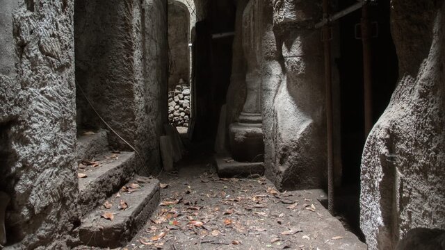 درهای آرامگاه باستانی «ناپل» باز میشود