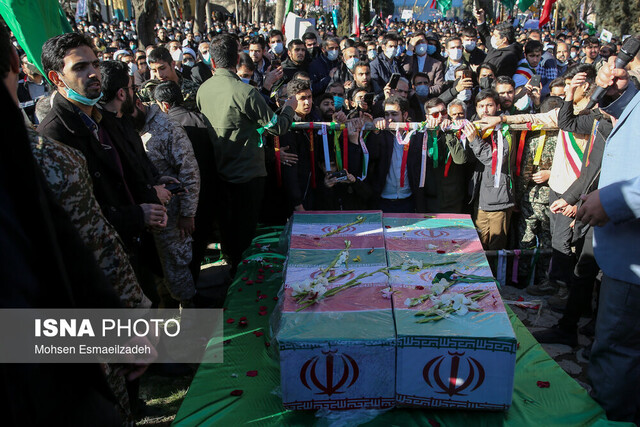 خاکسپاری پیکرهای دو شهید گمنام در تهران