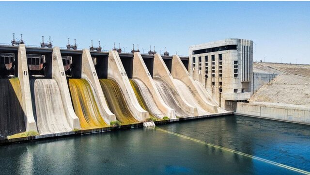 حملات هدفمند آمریکا در سوریه؛ بمب یک تُنی بر روی سد "طبقه"