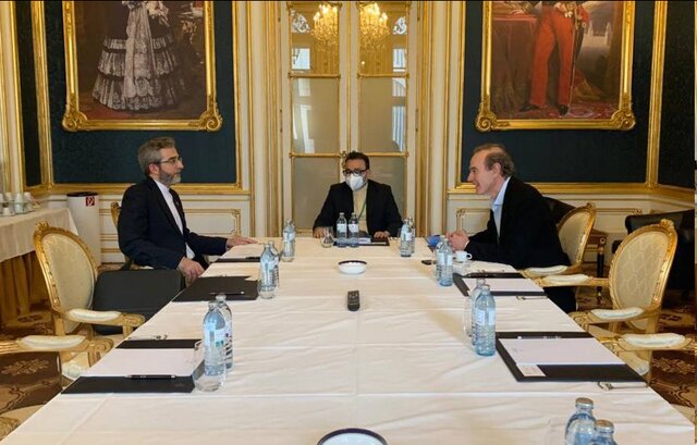 دیدار باقری و مورا در ادامه مذاکرات وین دیدار باقری و مورا در ادامه مذاکرات وین