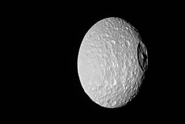 شواهدی از وجود آب در قمر “میماس” زحل شواهدی از وجود آب در قمر “میماس” زحل