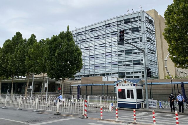 با محدودیتهای کرونایی، آمریکا خارج کردن دیپلماتهایش از چین را بررسی میکند با محدودیتهای کرونایی، آمریکا خارج کردن دیپلماتهایش از چین را بررسی میکند