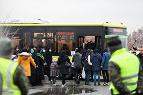 انتقال تماشاگران زن به ورزشگاه آزادی با اتوبوس 