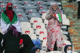 استادیوم آزادی پیش از آغاز دیدار تیم‌های ملی فوتبال ایران و عراق