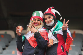 استادیوم آزادی پیش از آغاز دیدار تیم‌های ملی فوتبال ایران و عراق