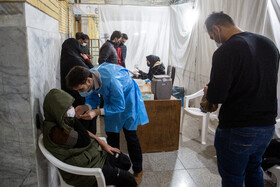 تنها یک درصد از افراد زیر 12 سال در استان قم اولین دز واکسن کرونا را تزریق کرده اند که این میزان در این وضعیت کرونایی قم، به گفته مسئولین مربوطه مورد قبول و رضایت بخش در رسیدن به وضعیت عادی ایمنی در جامعه نیست.