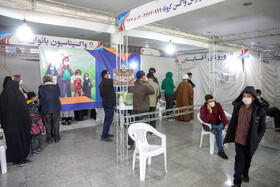 مرکز واکسیناسیون ویروس کرونا در مصلی قدس قم که از فعال ترین مراکز واکسیناسیون کرونا است که همه روزه برای واکسیناسیون مردم قم فعال هستند.