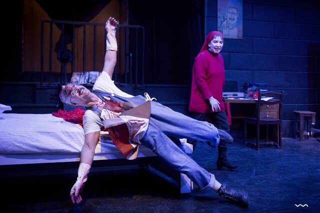 اجرای تئاتر با هزینه شخصی عقلانی نیست