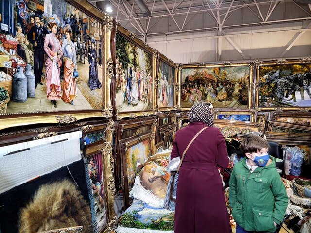 از رقص محلی تا ویراژ خودروهای تاریخی و تخفیف برای گواهینامه بینالمللی