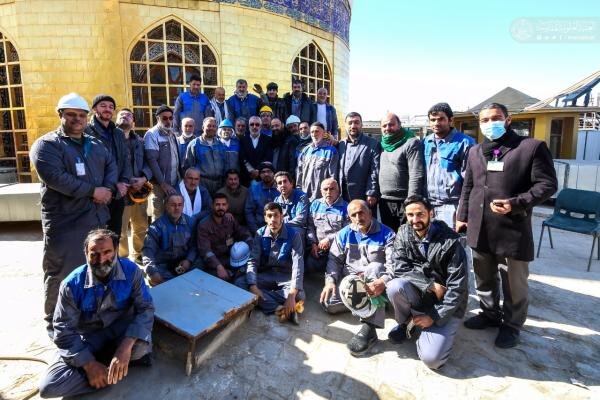 گلدسته طلاکاری حرم امام علی (ع) آماده رونمایی