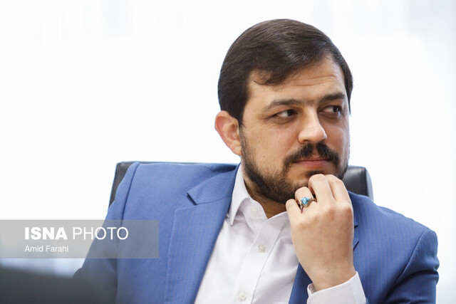 صدر بدنبال زعامت سیاسی شیعیان است/ یک پروژه خارجی درحال اجراست/ آمریکا حساب شده از عراق میرود