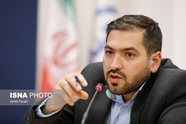 صدر بدنبال زعامت سیاسی شیعیان است/ یک پروژه خارجی درحال اجراست/ آمریکا حساب شده از عراق میرود