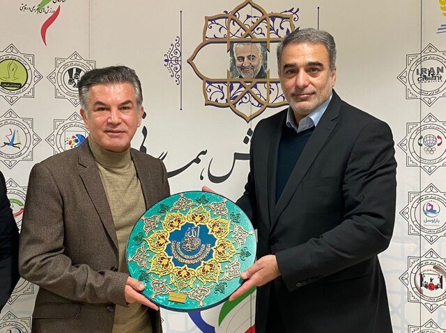 استیلی سفیر ورزش همگانی شد / انتقاد از گران شدن ورزش در ایران