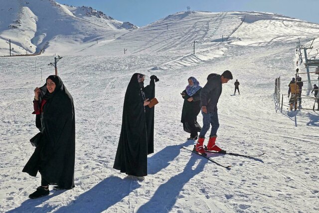 رقیبانم از اسکی کردن زنان در ایران شگفت‌زده می‌شوند