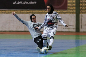 دیدار تیم‌های فوتسال بانوان چیپس کامل مشهد و فرهان ملارد