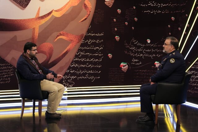 به فرمانده ها می گویم باید با یک چشم بخوابید