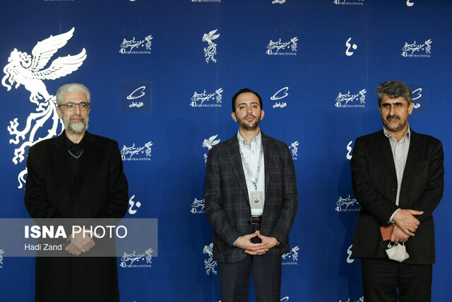 حاشیه نگاری بر روز بی مادر و دسته دختران