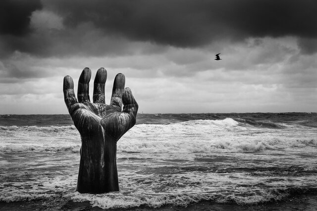 علی سامعی _ دست عکاسان ایرانی به جایزه جشنواره بنگلادشی رسیدند