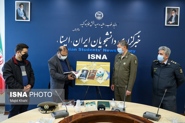 درباره یک ارتش انقلابی/ رونمایی از سه عنوان کتاب در ایسنا