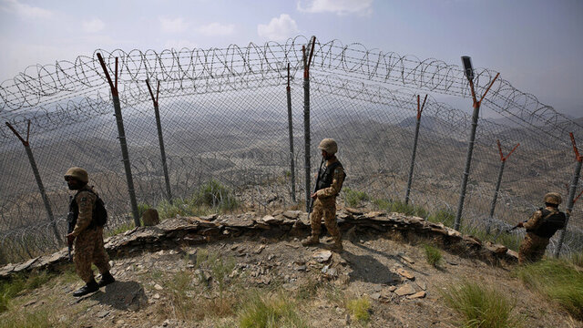 کشته شدن ۵ سرباز پاکستانی در مرز افغانستان
