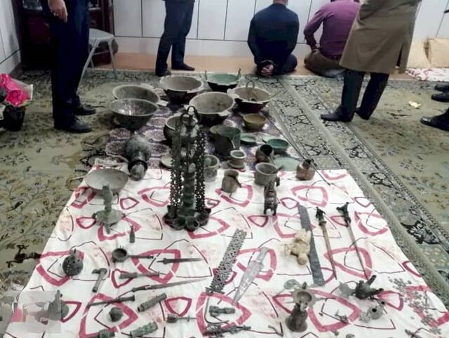 عکس از میراث آریا کشف بیش از ۳۰۰ شیء تاریخی از قاچاقچیان