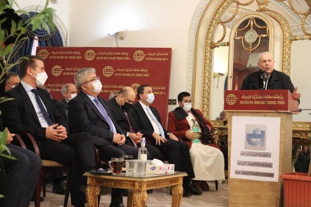 مراسم خداحافظی سفیر پیشین فلسطین در تهران برگزار شد مراسم خداحافظی سفیر پیشین فلسطین در تهران برگزار شد