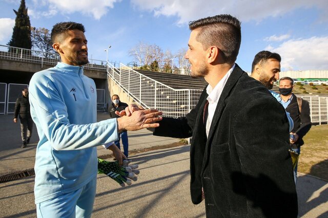 حضور فابیو جانواریو در تمرین استقلال حضور فابیو جانواریو در تمرین استقلال