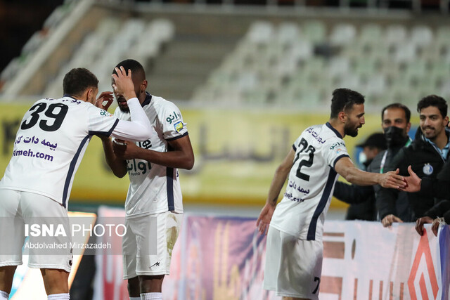 عملکرد استقلال در یکچهارم نهاییهای جام حذفی