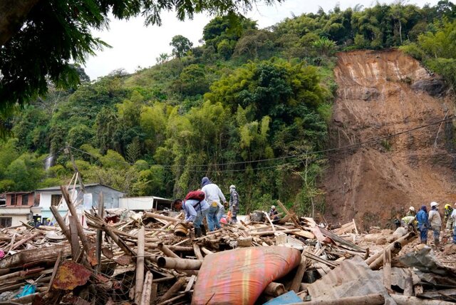 عکس: رویترز رانش زمین در کلمبیا قربانی گرفت